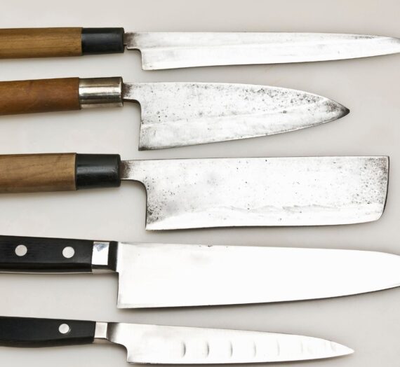 How to Choose and Store Your Knives